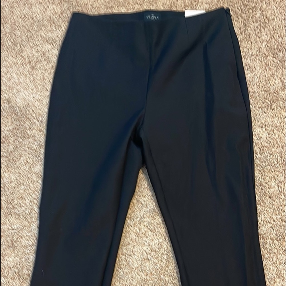 Skinny pats NEW. Side zipper